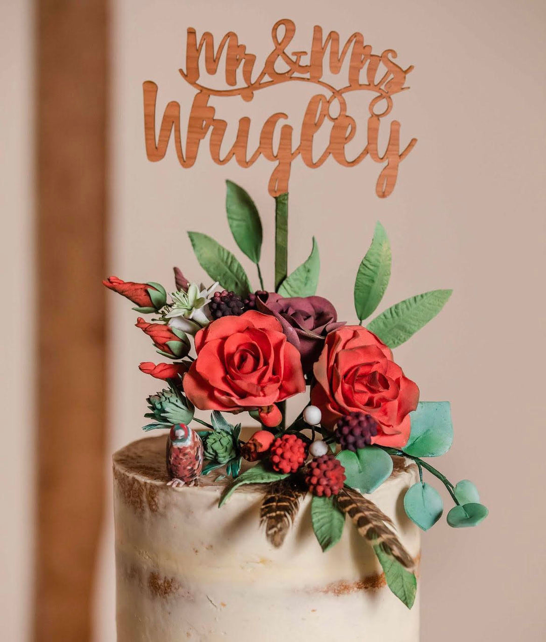 Acrylic vs. Wooden Wedding Cake Toppers: Which Finish is Right for You?