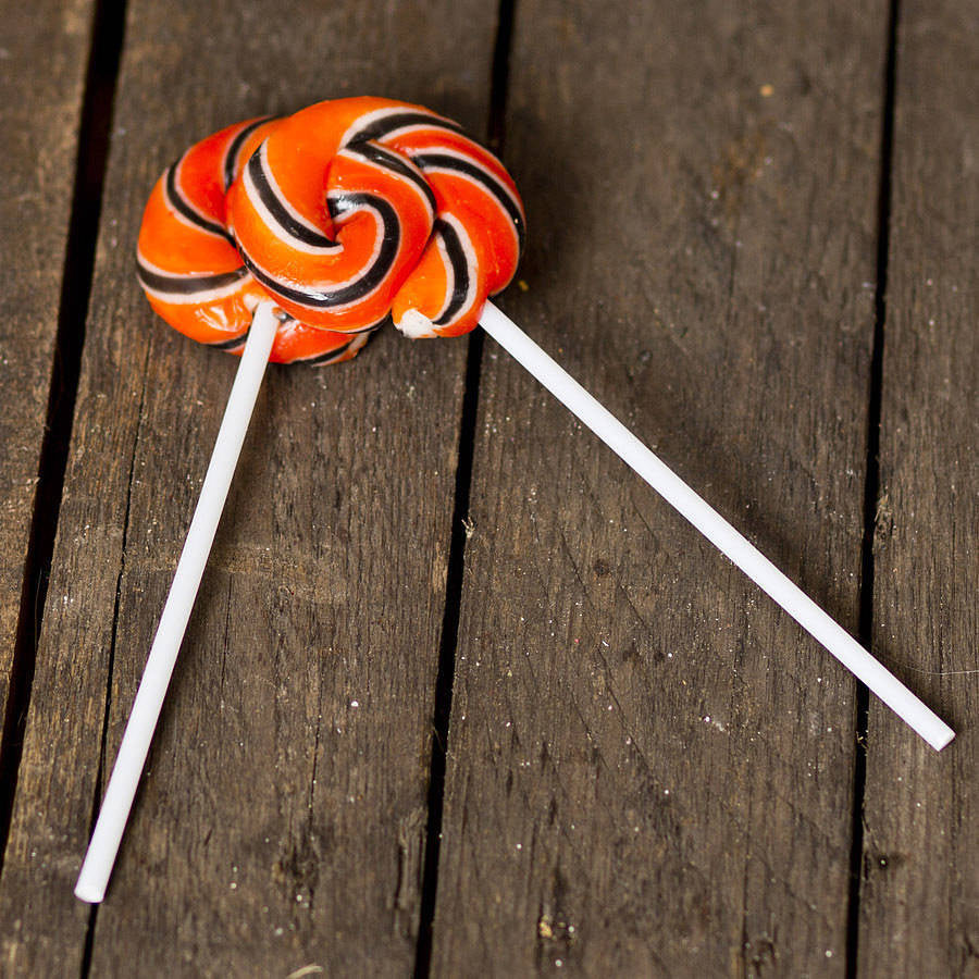 Halloween Swirly Lollipops